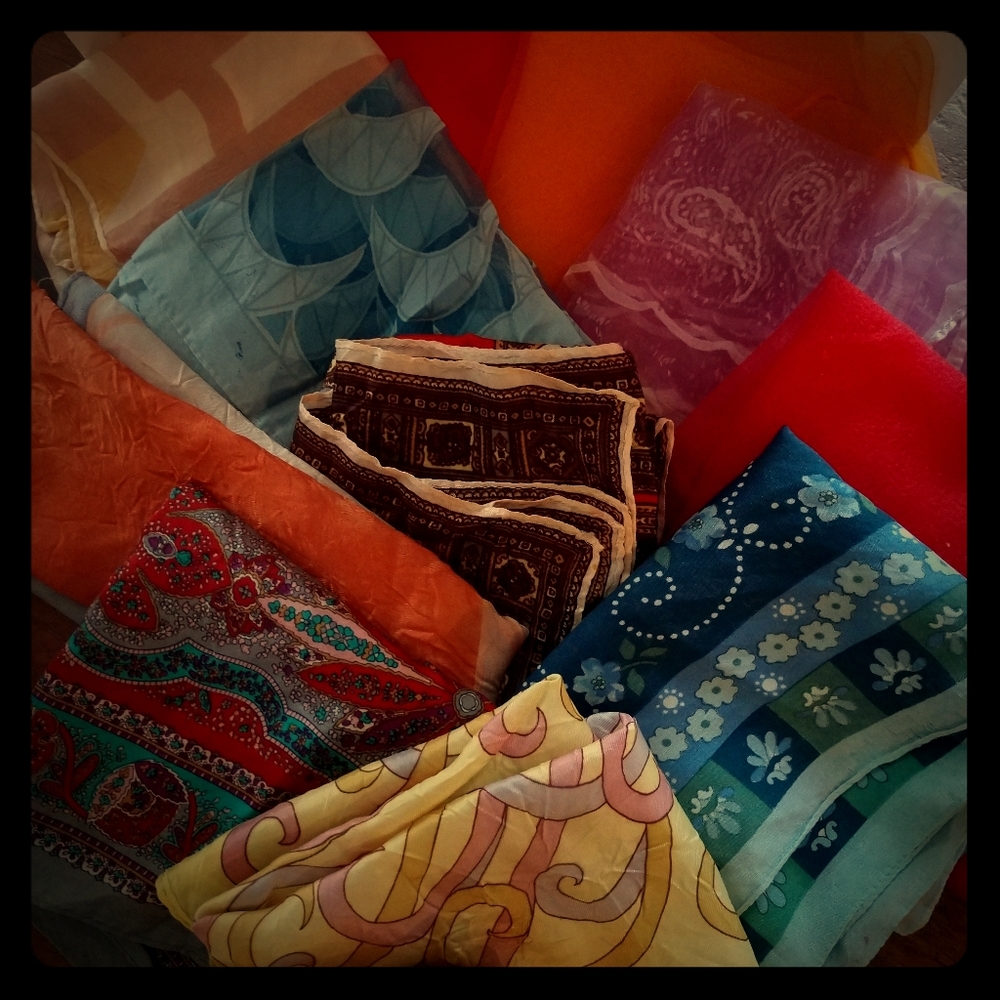 VINTAGE scarfs various prints